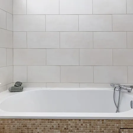 Apartman Bnbnova - 1br Eiffel Tower & Rue Cler *